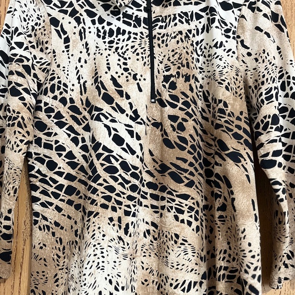 zenergy by Chico’s Women’s Animal Print Golf ATHLEISURE Half Zip Top Sz-S - Picture 3 of 7